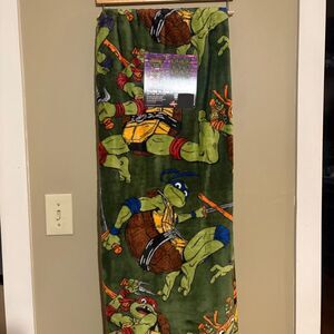 Teenage Mutant Ninja Turtles Mayhem Green Plush Twin Blanket 60x90 NWT